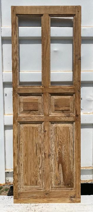 Puerta interior cristalera
