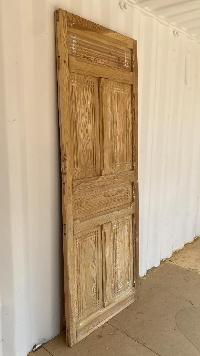 Puerta interior opaca
