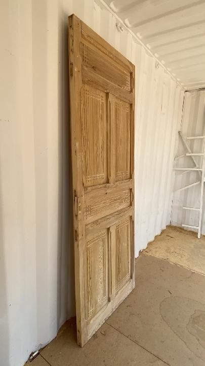 Puerta interior opaca
