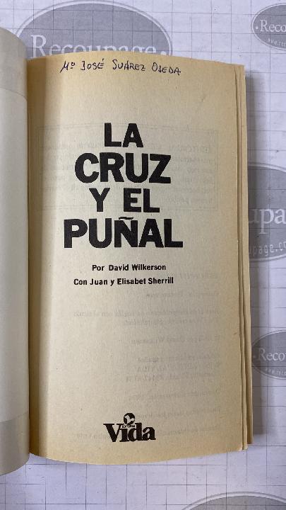 La Cruz y el Puñal