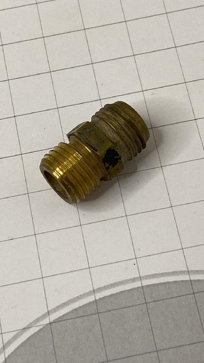 RH-590 Conector roscado 1/8